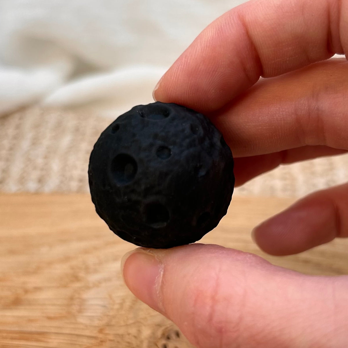 Silber Obsidian Mond Gravur 3 cm