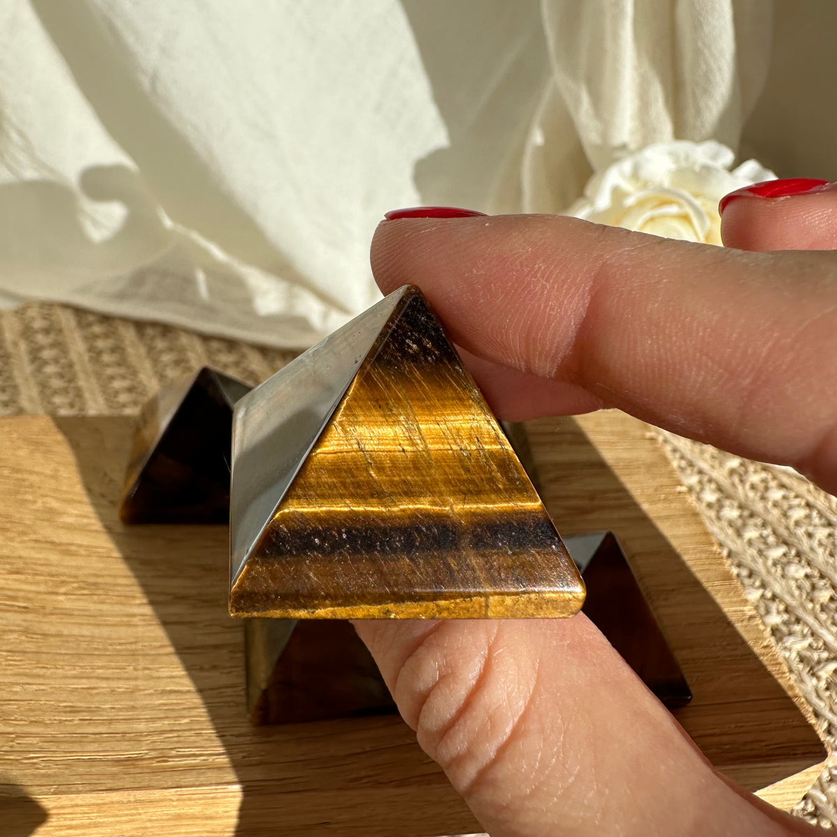 Tigerauge Pyramide