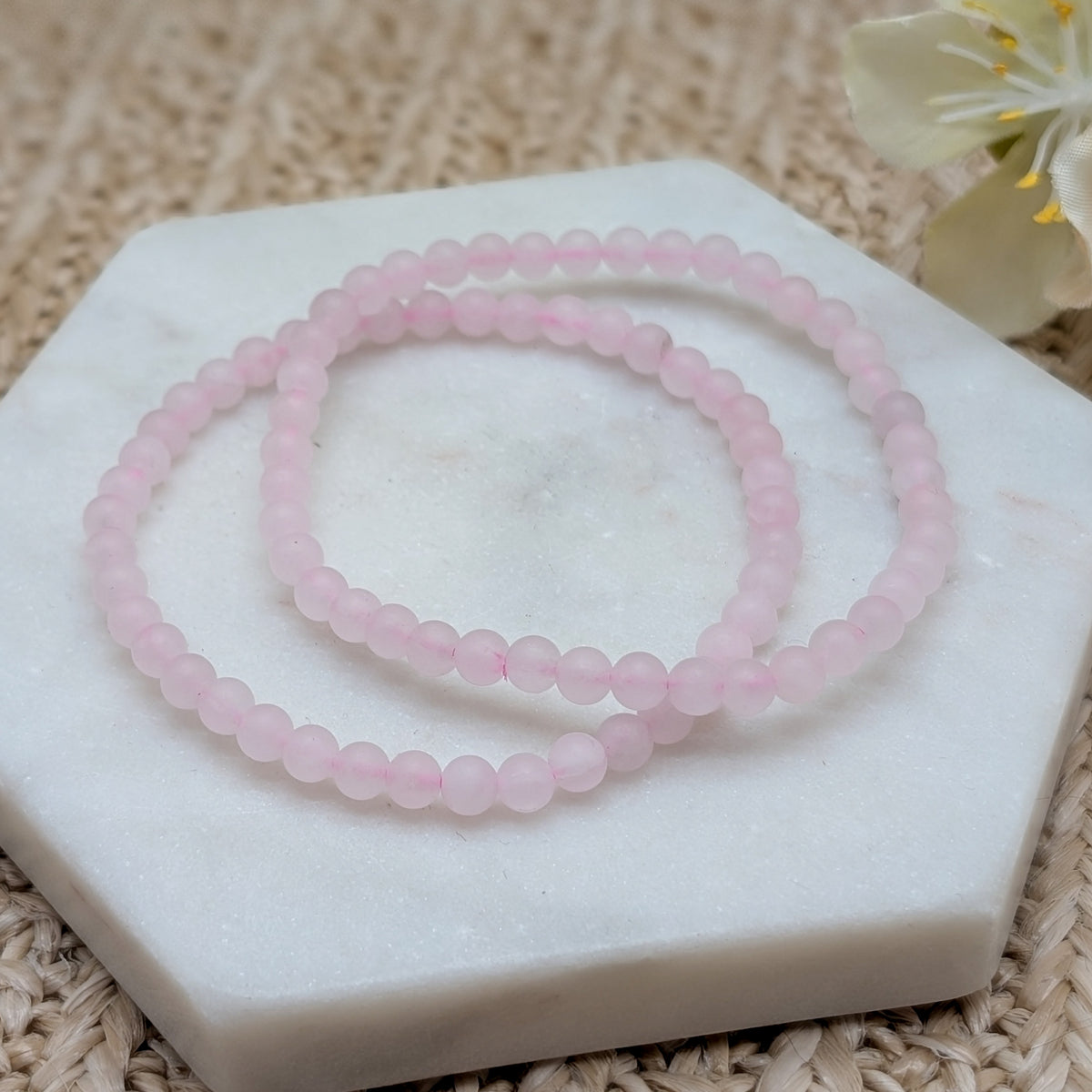 Rosenquarz Armband matt 4 mm