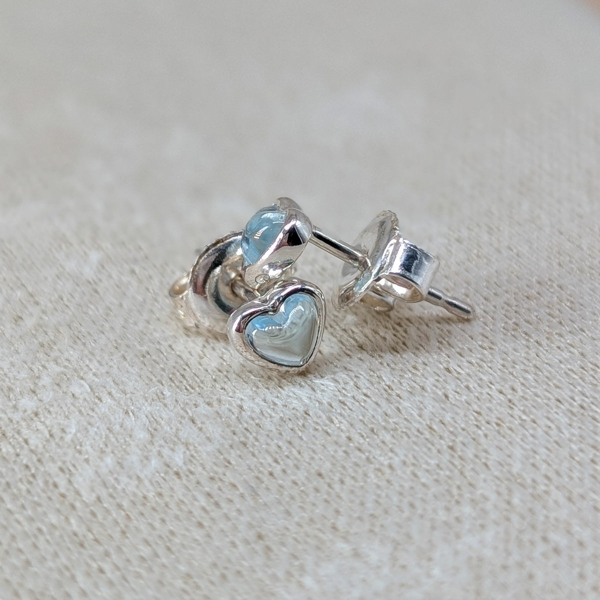 Blauer Topas Herz Ohrstecker