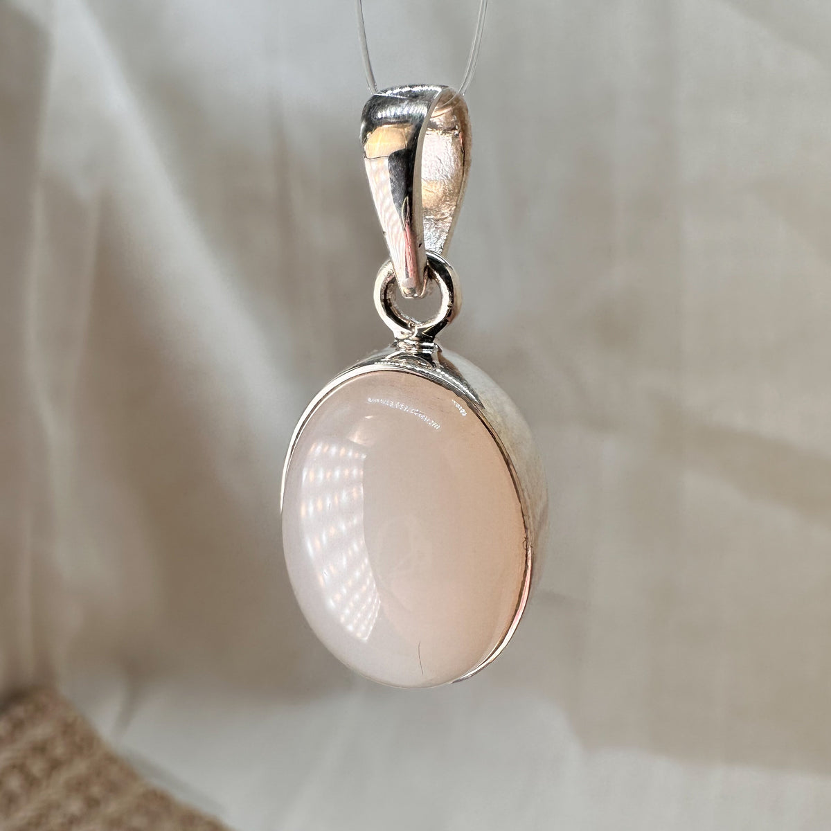 Bunter Mondstein Kettenanhänger, 925er Silber [A+B]