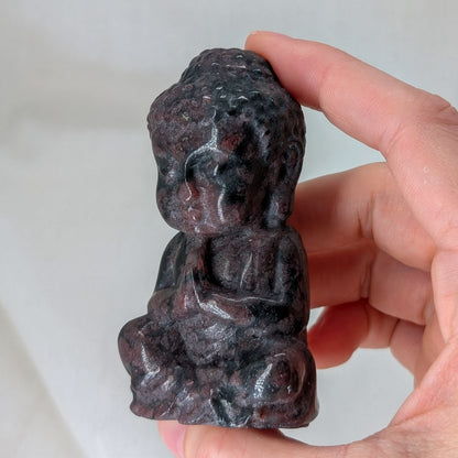 Granat Buddha [B]