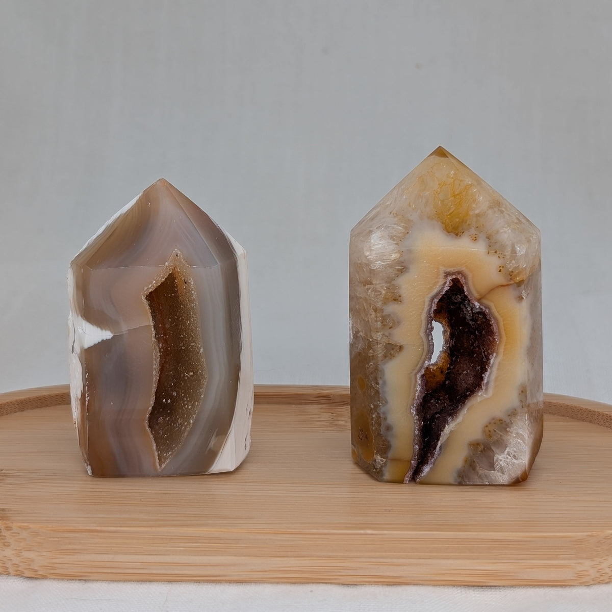 Druzy Achat Turm [C+D]