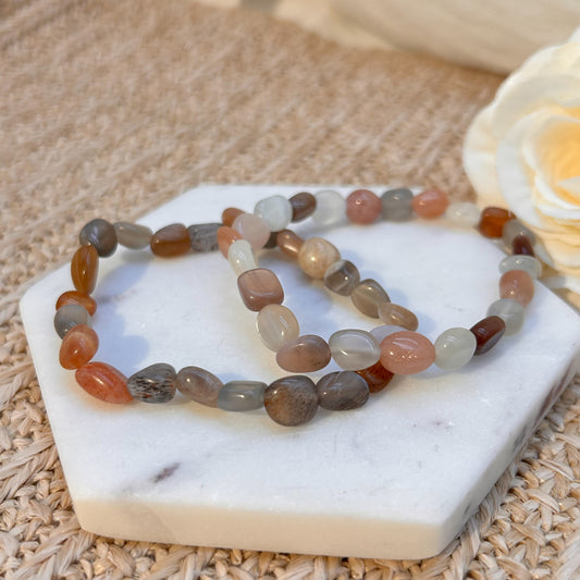 Buntes Mondstein Armband Nugget