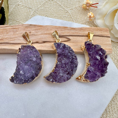 Druzy Amethyst Mond Kettenanhänger goldfarben