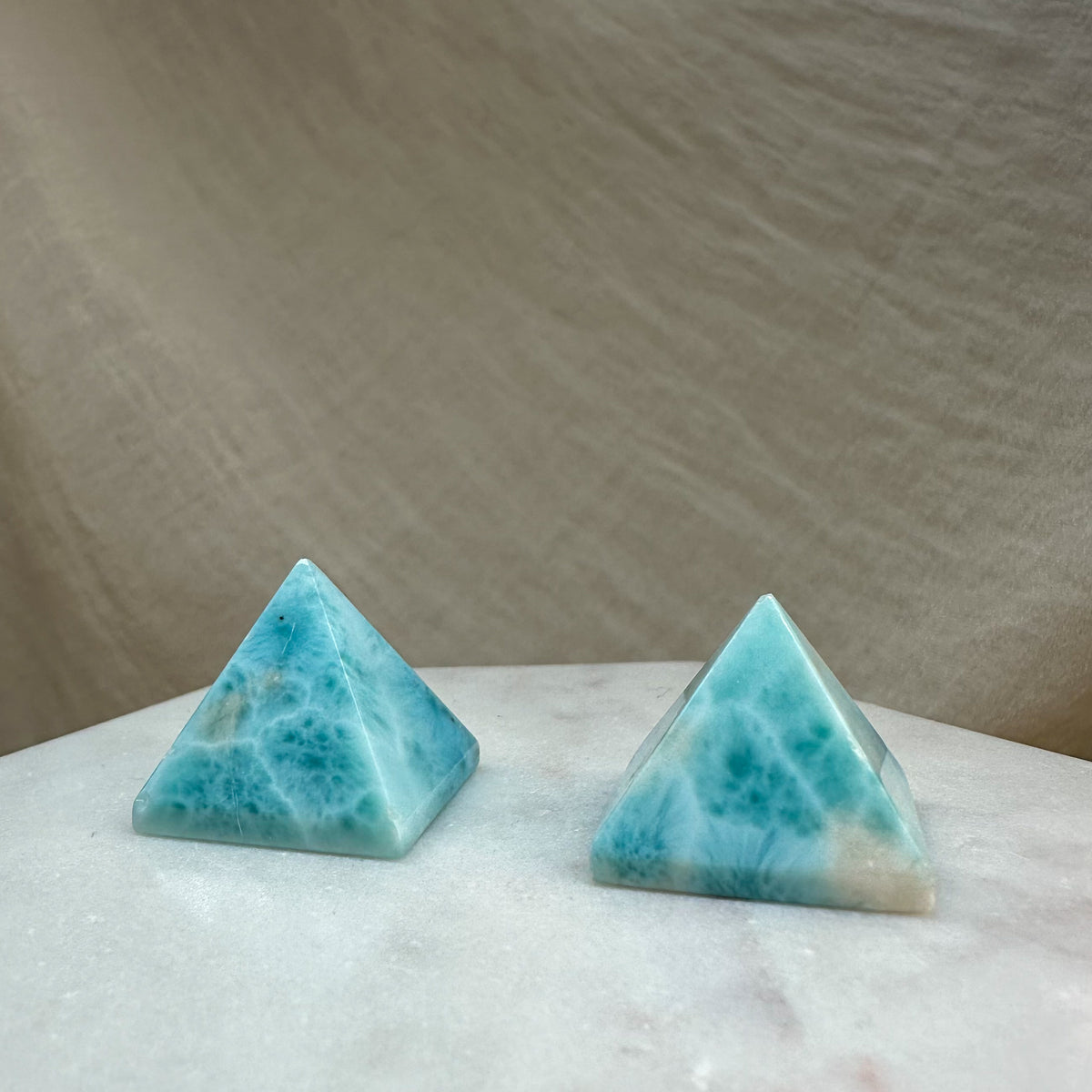 HQ Larimar Pyramide [A+B]