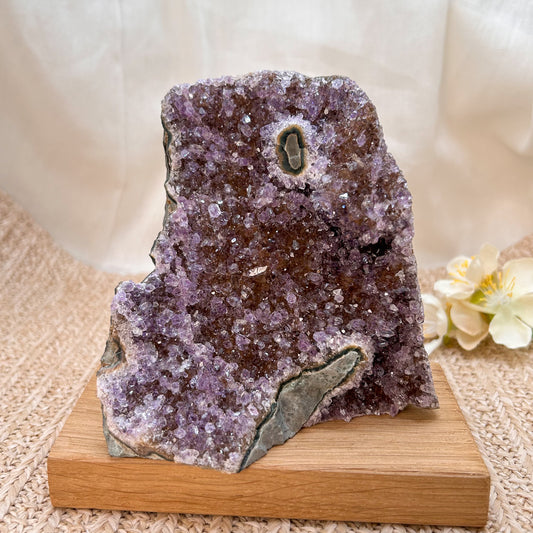Galaxy Amethyst Cluster / Freiform rot lila