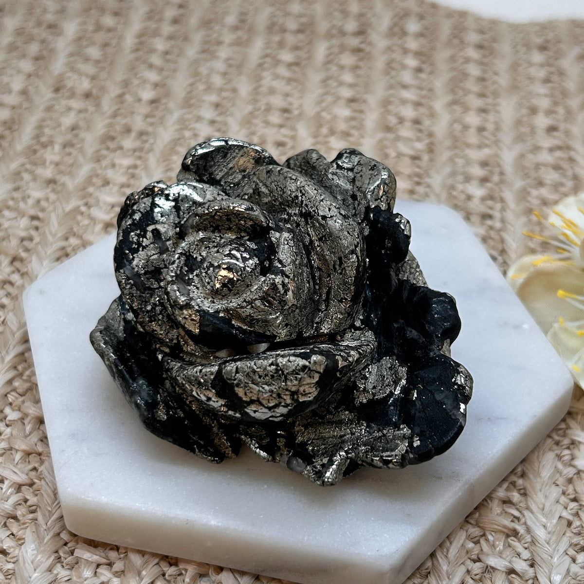 Pyrit in Matrix Rose / Blume [GP]