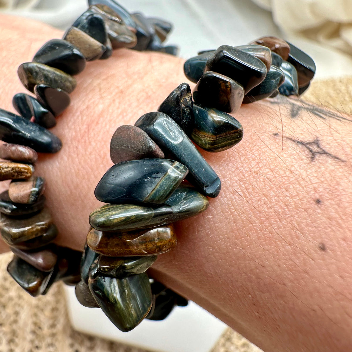 Falkenauge Splitterarmband