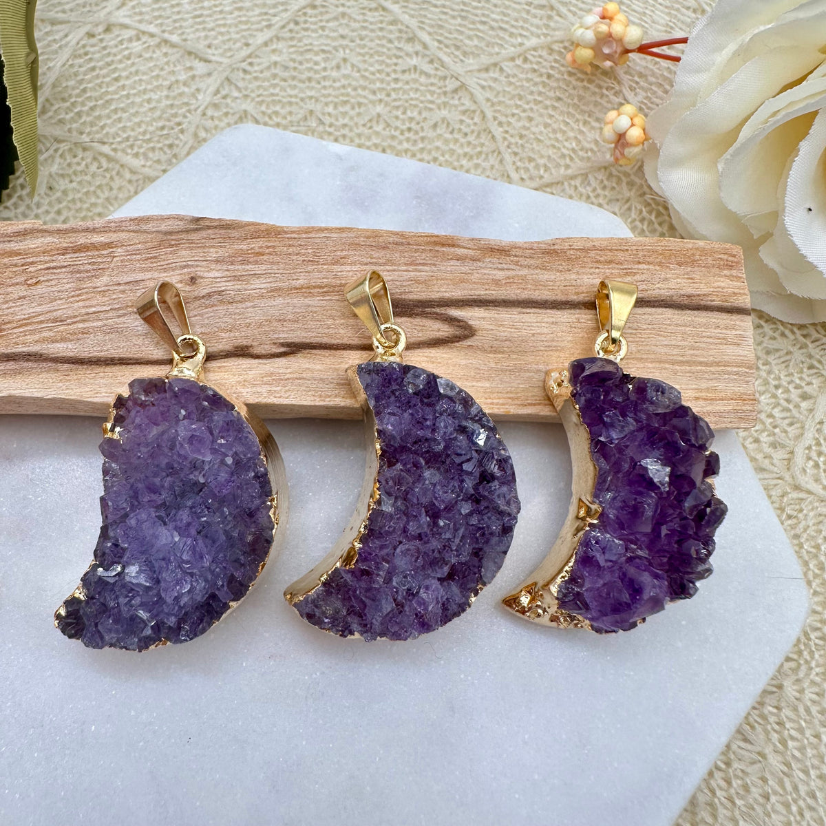 Druzy Amethyst Mond Kettenanhänger goldfarben