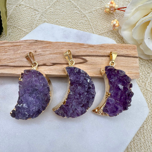 Druzy Amethyst Mond Kettenanhänger goldfarben