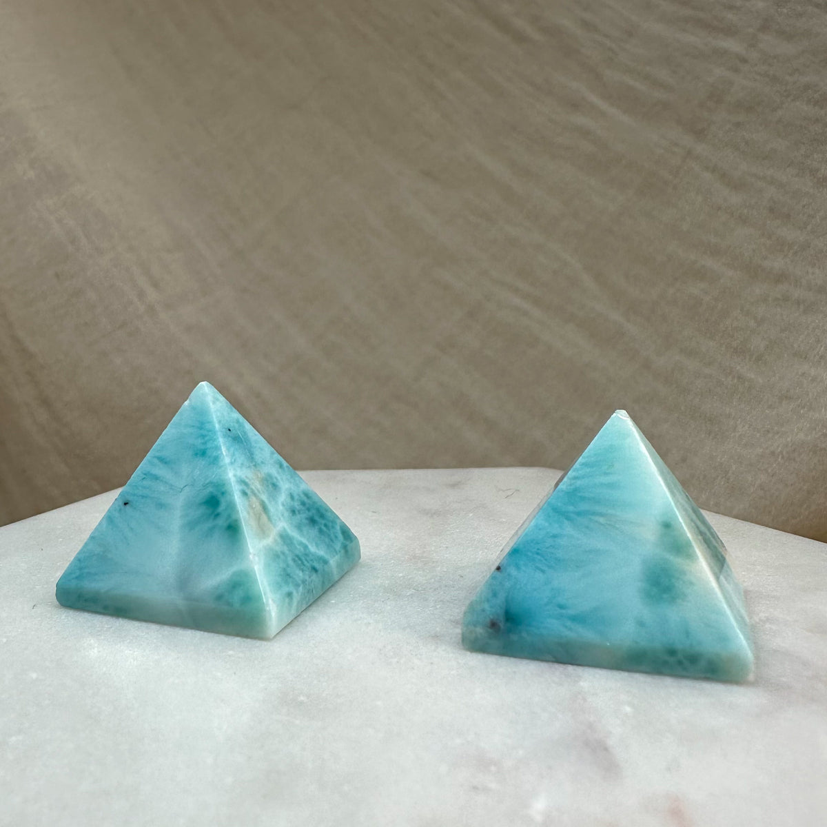 HQ Larimar Pyramide [A+B]