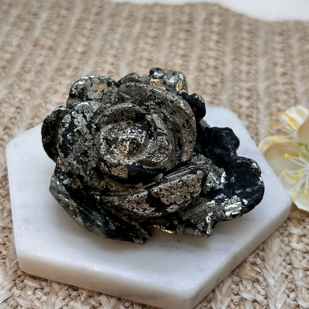Pyrit in Matrix Rose / Blume [GP]