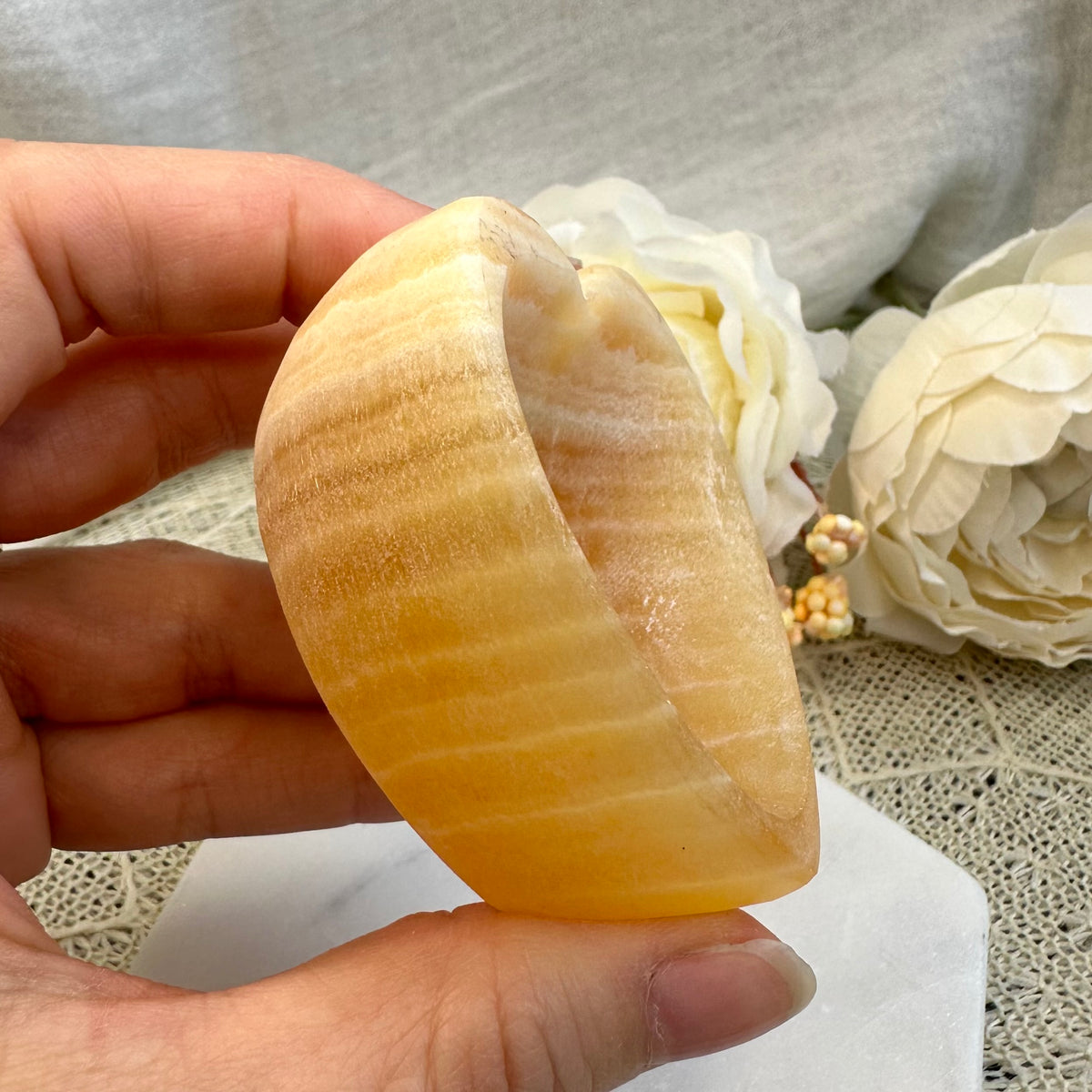 Orangencalcit Schale Herzform