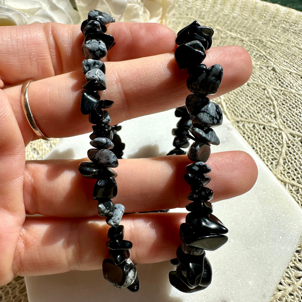 Schneeflockenobsidian Splitterarmband