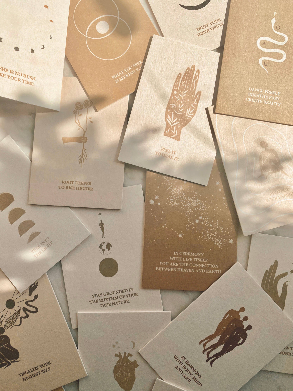 TRUST YOUR INNER VISION - Kartenset mit 17 Affirmationskarten