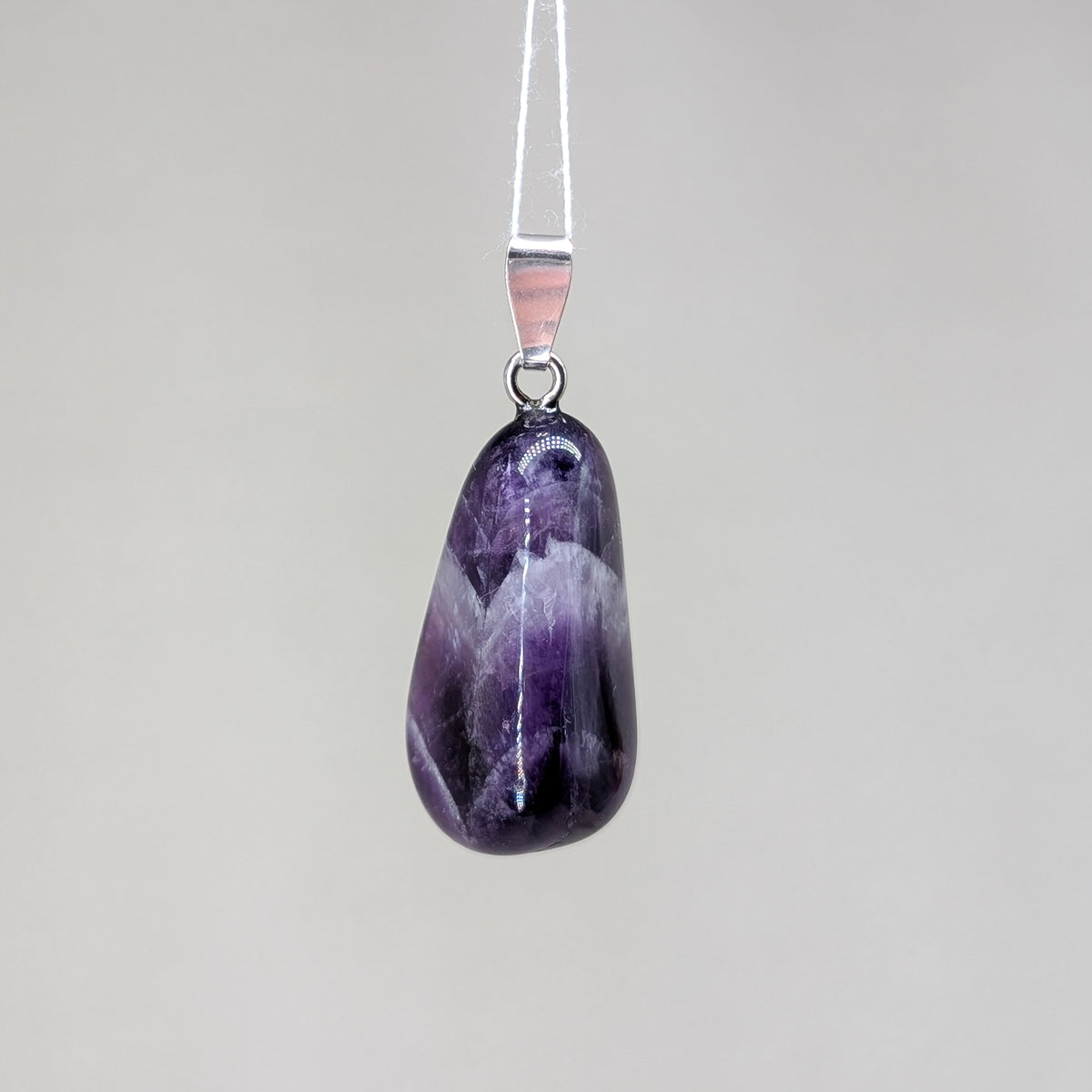 Chevron Amethyst Kettenanhänger, Silber [A]