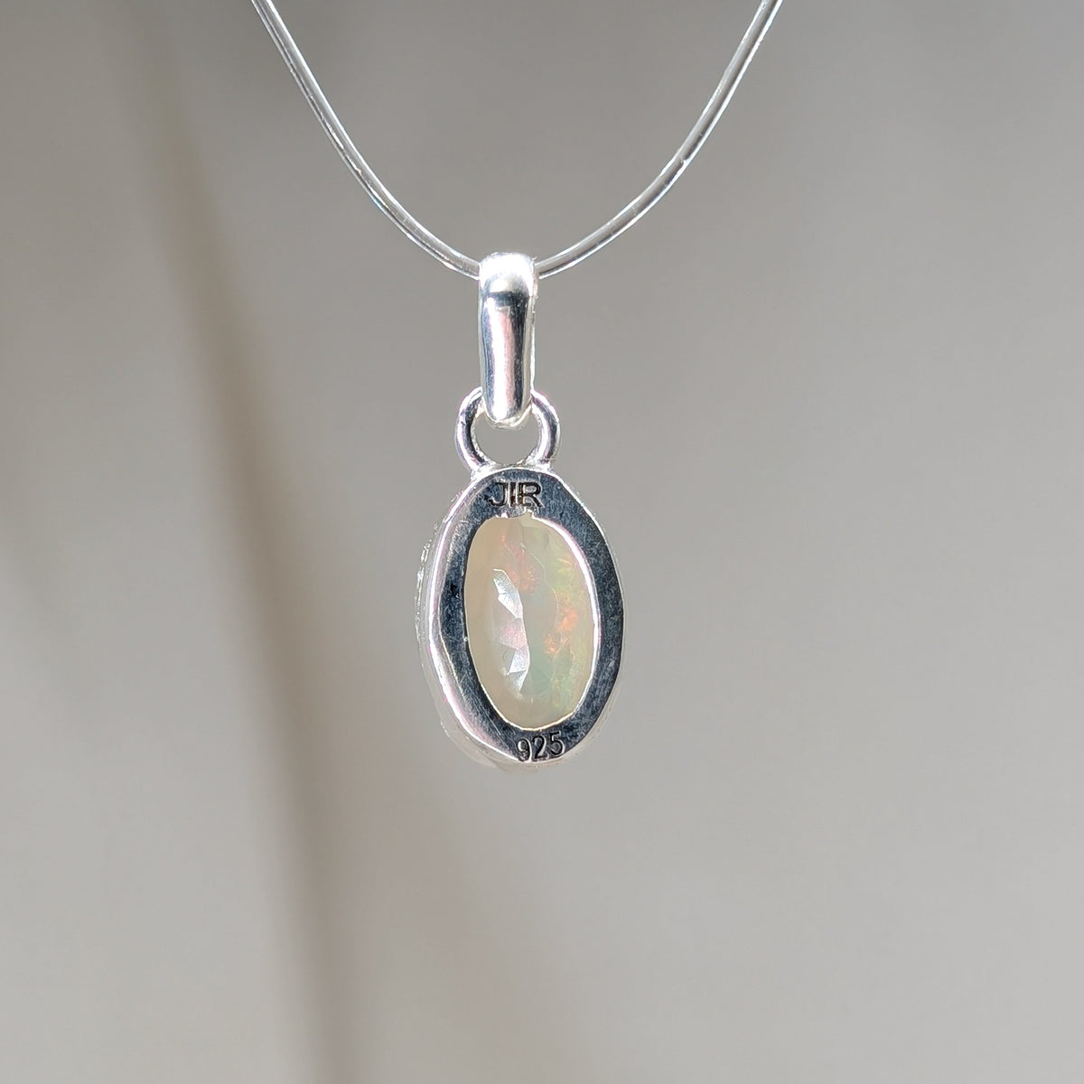 Opal Kettenanhänger facettiert, 925er Silber [K]