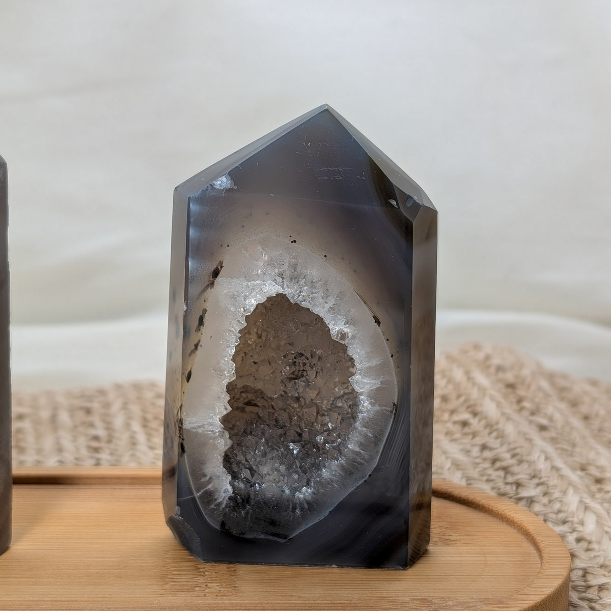Druzy Achat Turm [DC+DD]
