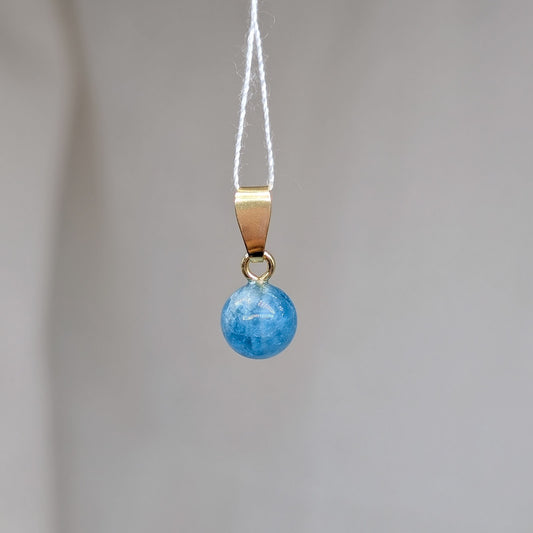 Aquamarin Kettenanhänger Kugel, vergoldet [X]