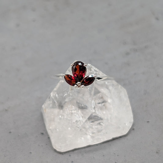 Granat Blume Ring, 925er Silber