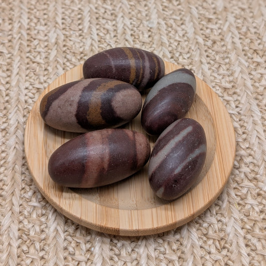 Shiva Lingam Flussstein / Trommelstein