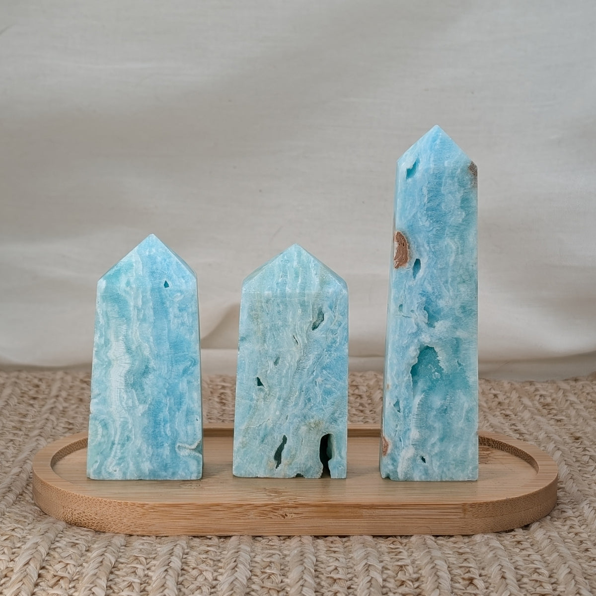 Blauer Aragonit Turm [VA-VC]